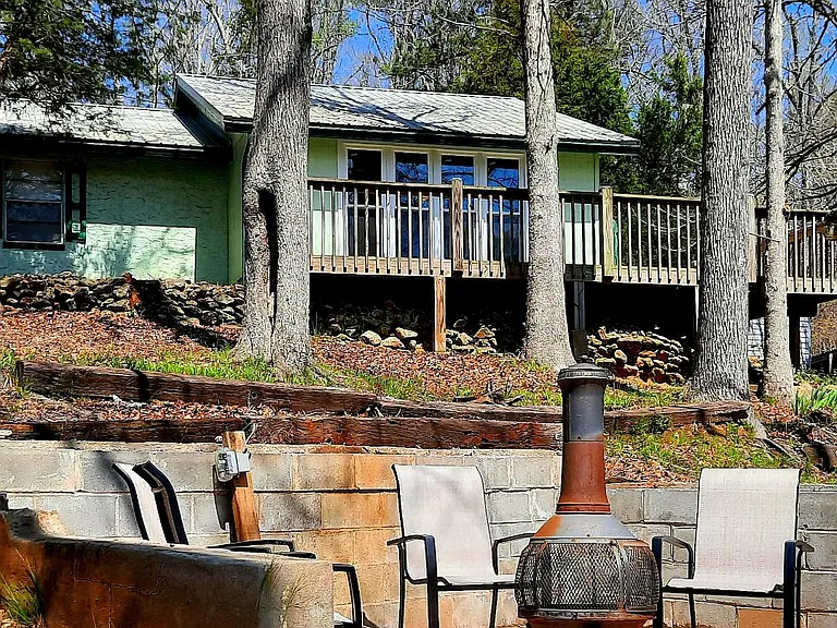 256 Cochran Rd — Photo 6