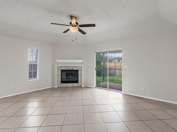 4th image of 101 Ina Ct