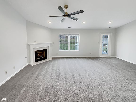 3rd image of 6614 Sparrowood Dr