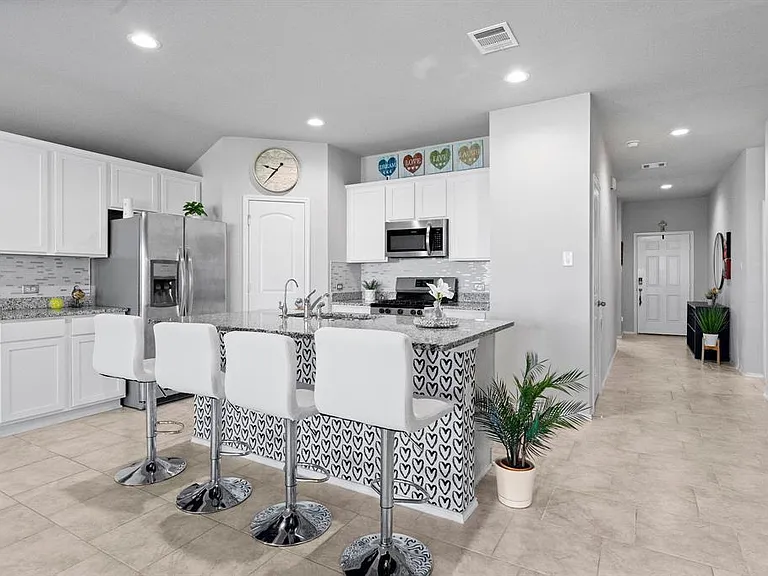 4115 Magliana Ln — Photo 19