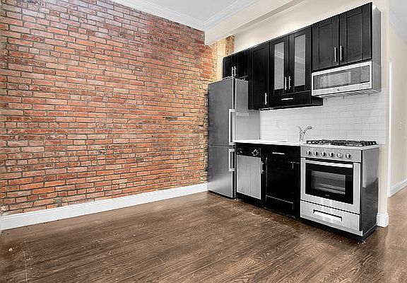 2nd image of 502 E 73rd St #5E
