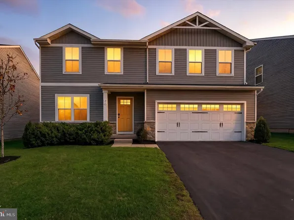 26 Bristoe Station Rd, Taneytown, MD 21787