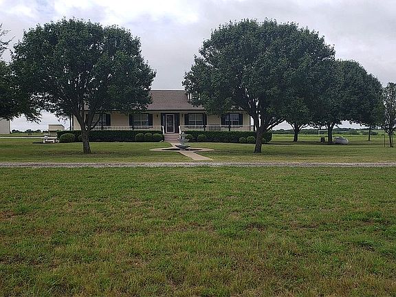 3rd image of 864 County Road 4850