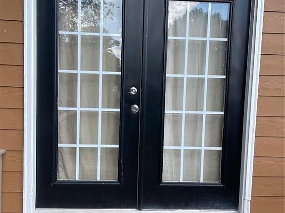 5th image of 288 Stone Mountain St
