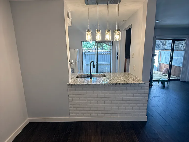 891 Dublin Dr #C — Photo 10