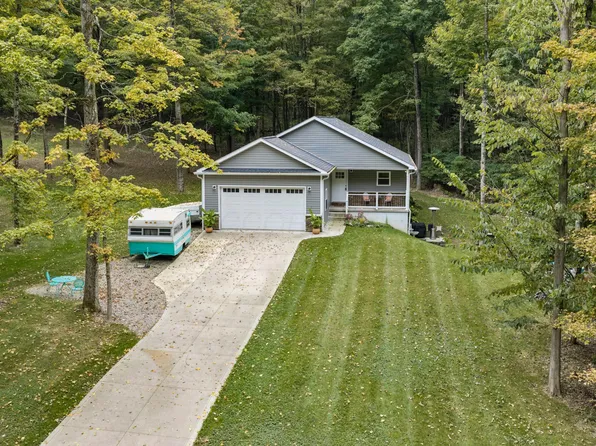 714 Crestrose Dr, Howard, OH 43028