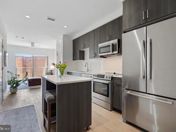 2550 17th St NW Unit 401, Washington, DC 20009