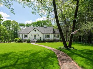 1007 Scenic Hwy, Lookout Mountain, GA 30750