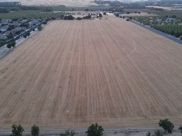 16710 Parker Pl, Esparto, CA 95627
