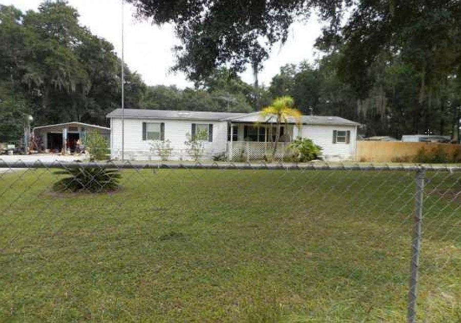 1st image of 821 Parks St
