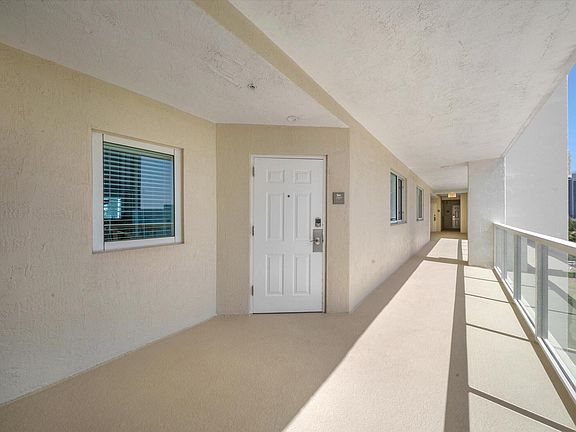 5th image of 18100 N Bay Road #707
