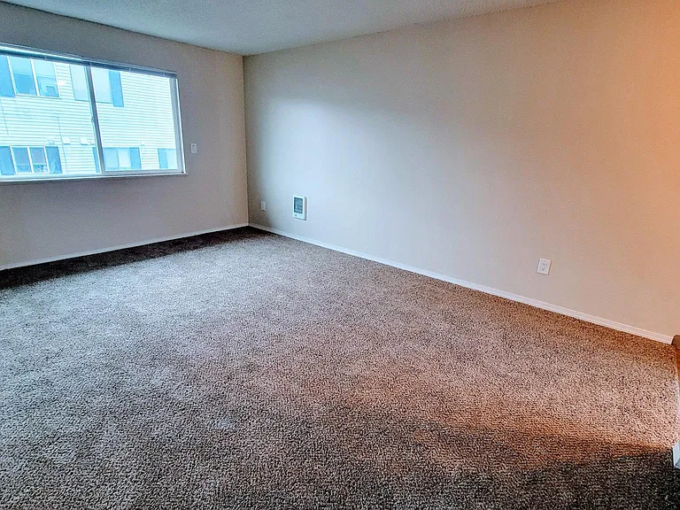 23134 NE Halsey St #10 — Photo 12