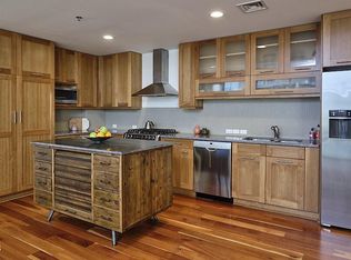 601 W Rosemary St #712, Chapel Hill, NC 27516