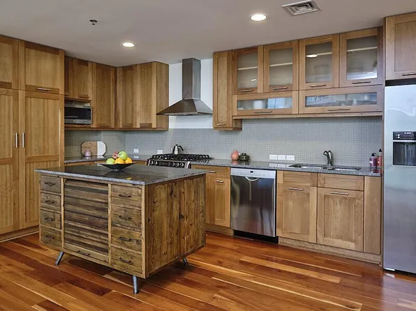 601 W Rosemary St #712, Chapel Hill, NC 27516