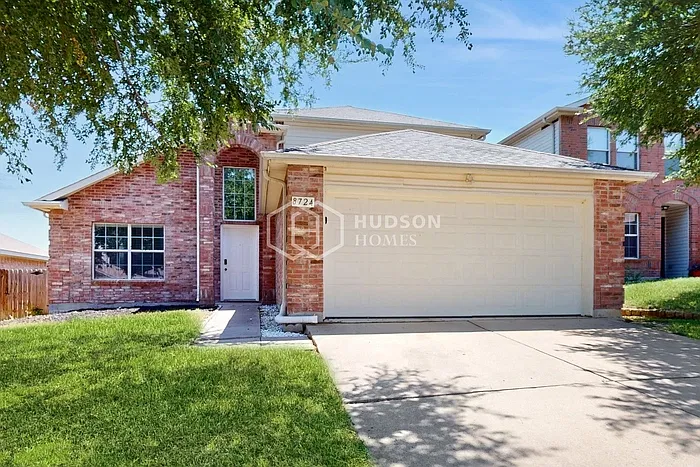8724 Gaines Dr