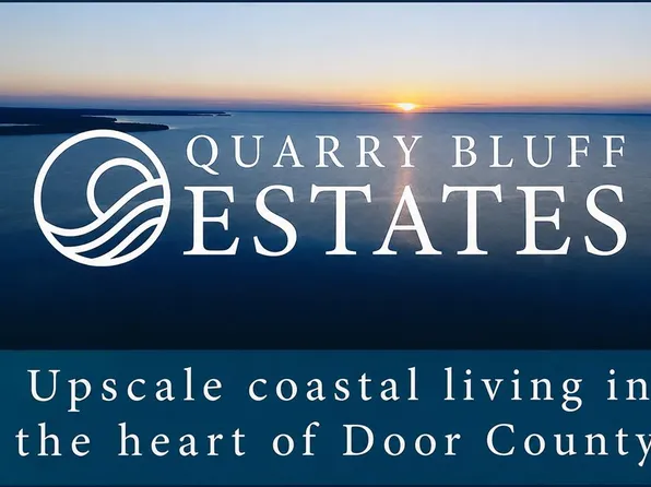 10 Quarry Bluff Ct, Sturgeon Bay, WI 54235