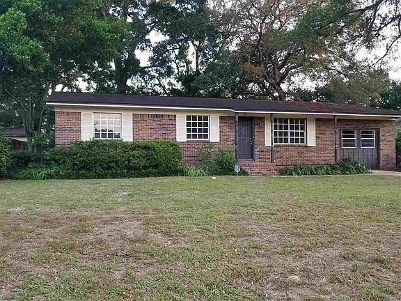 2nd image of 3043 Skycrest Dr