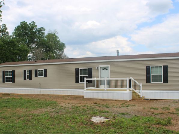 18 Locust Ln