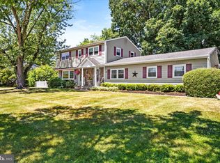 8 Exeter Ct, East Windsor, NJ 08520