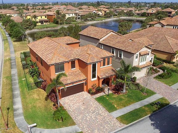 5th image of 768 Monterey Dr