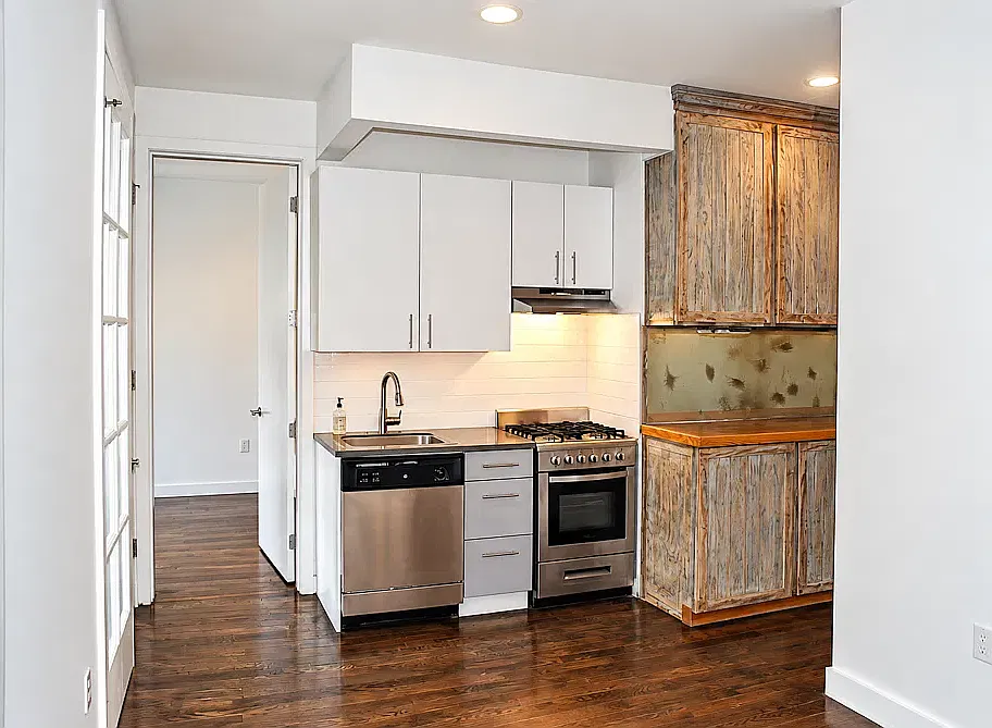 410 Eastern Pkwy #4B