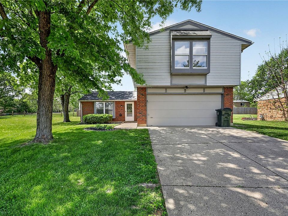1st image of 2294 Cross Village Dr