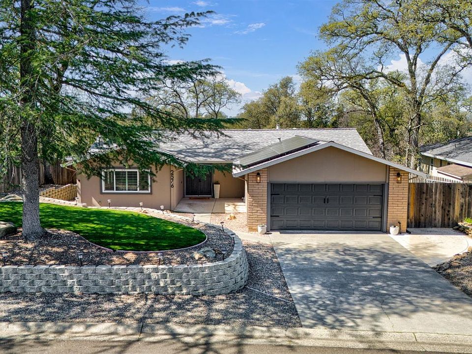 1st image of 2576 Willowdale Dr