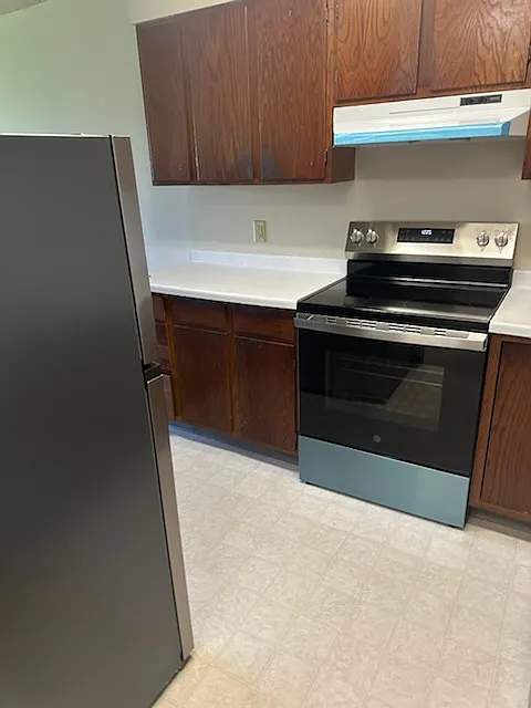 1 bed, 550 sqft, $695 — Photo 3