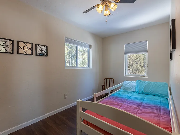 1810 Shenandoah Dr — Photo 16