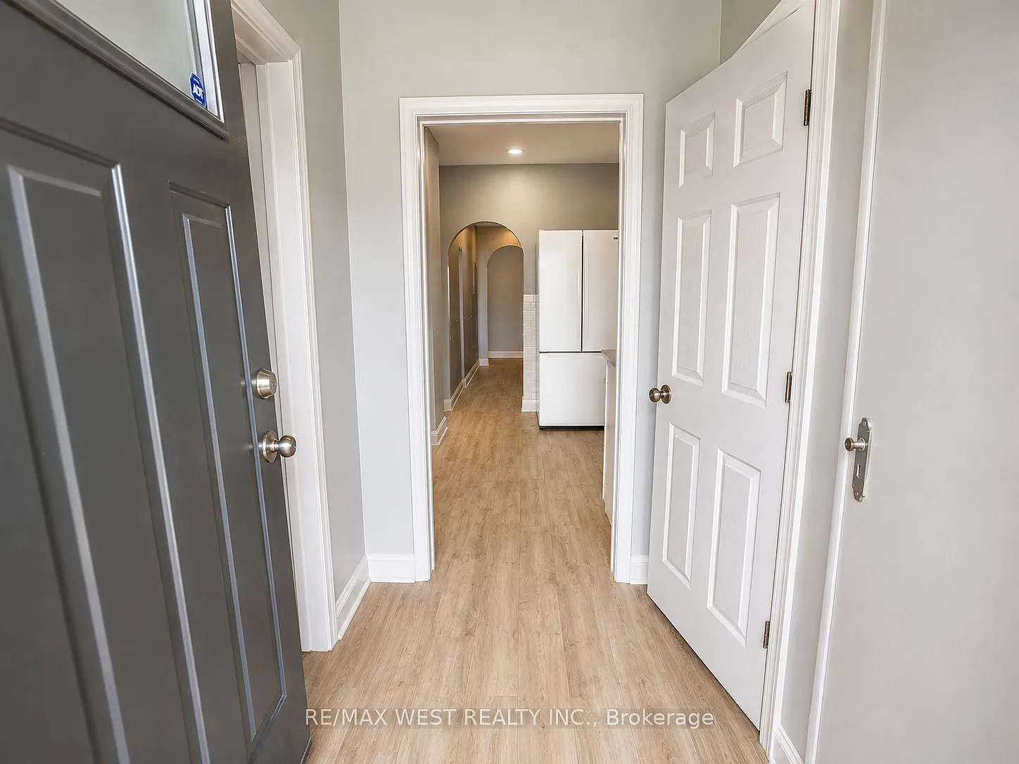 3 bed, $2,300 — Photo 4