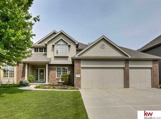711 S 196th Ave, Elkhorn, NE 68022