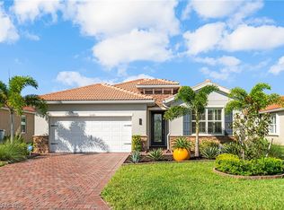 3241 Apple Blossom Dr, Alva, FL 33920