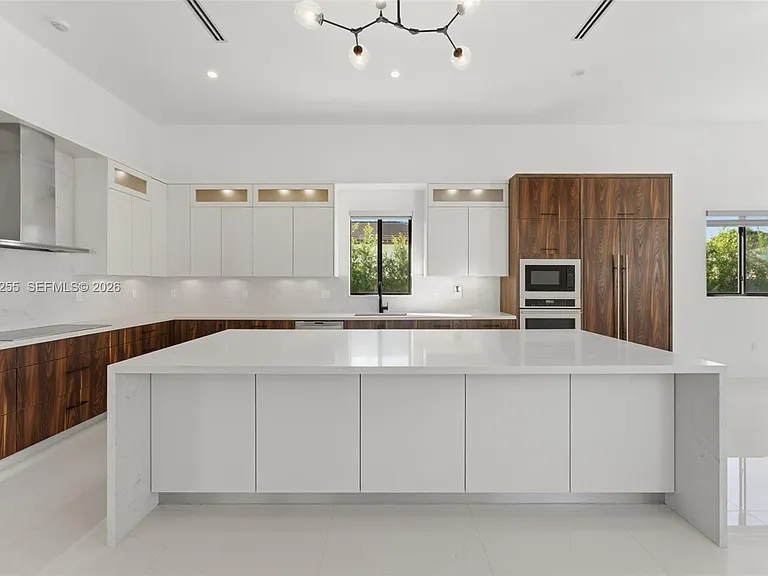 10005 SW 66th St — Photo 15