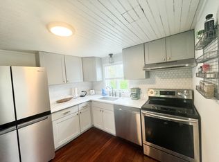 36 Tuxis Rd, Madison, CT 06443