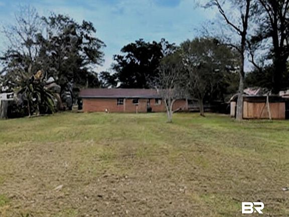 3rd image of 204 Quinley St