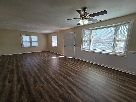 4th image of 1724 N Lakeland Dr