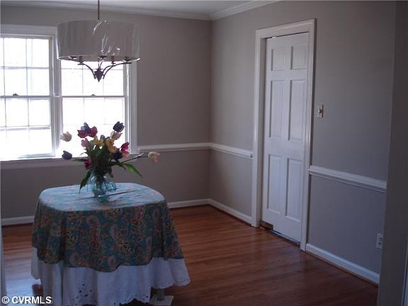 5th image of 2325 Scarsborough Dr