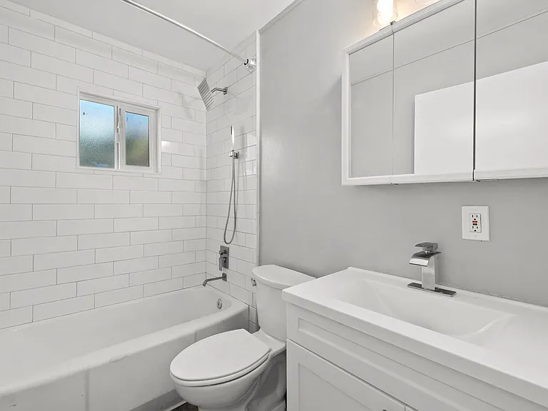 3557 6th Ave #2 — Photo 9