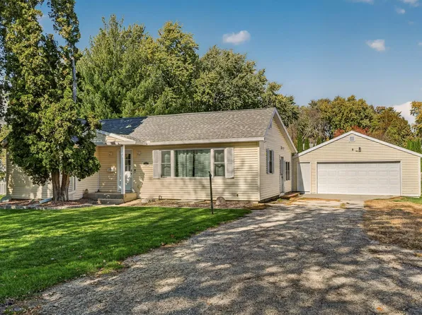 2015 19th St NW, Rochester, MN 55901