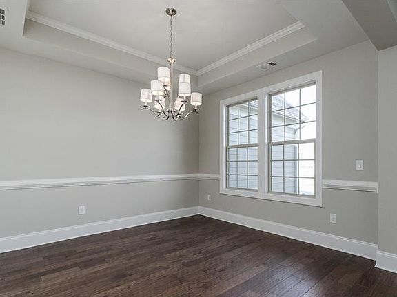 4th image of 195 Mulberry Ct