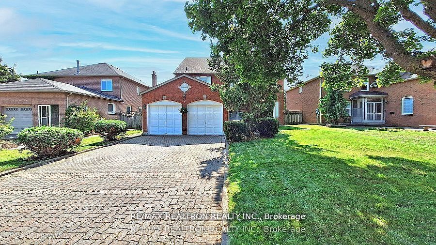 1st image of 72 Spanhouse Cres