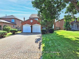 72 Spanhouse Cres, Markham, ON L3R4E3