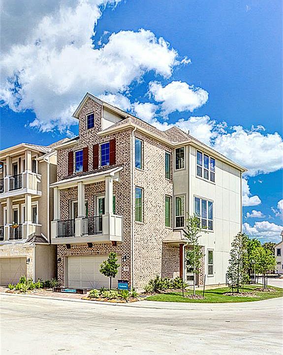 1st image of 8421 Oak Leaf Point Dr