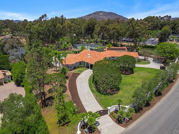 2nd image of 6852 Via Del Charro