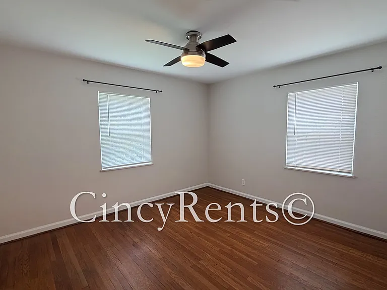 837 Van Dyke Ave #3 — Photo 12