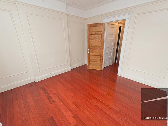 3rd image of 3466 37th St #2