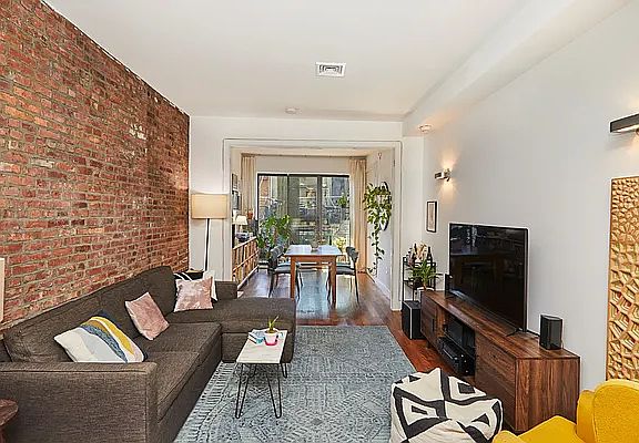 2nd image of 830 Halsey St APT 1L