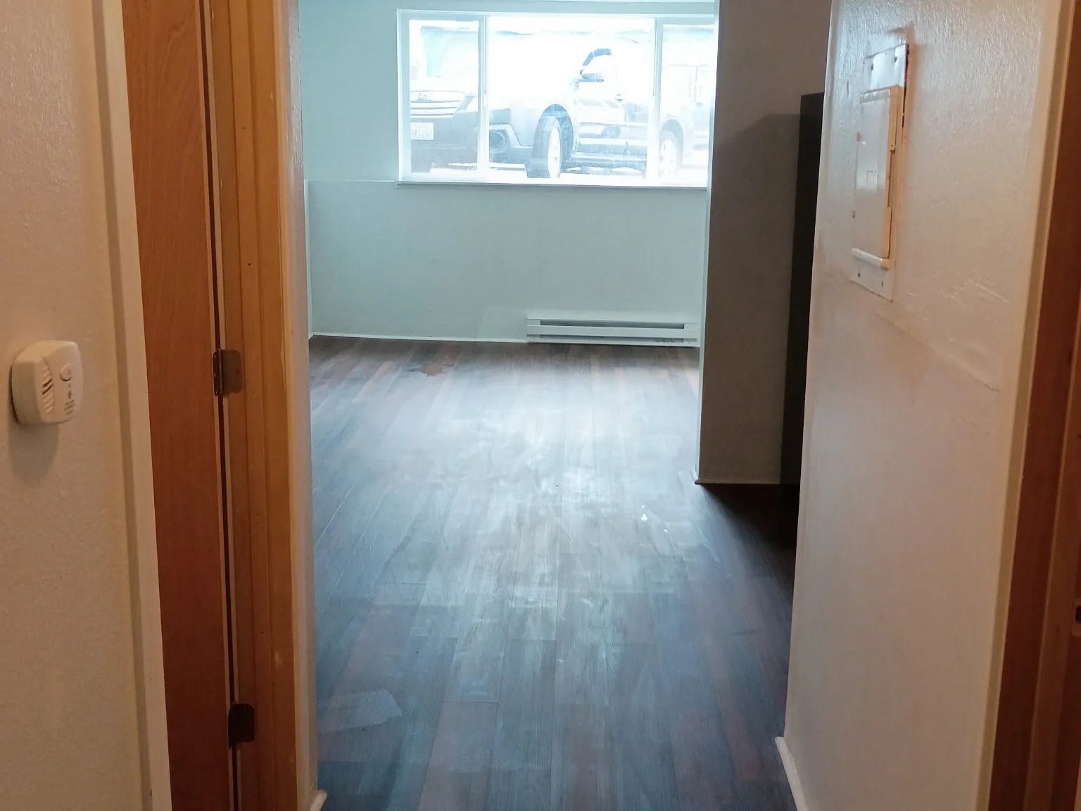 1 bed, 400 sqft, $1,050 — Photo 2