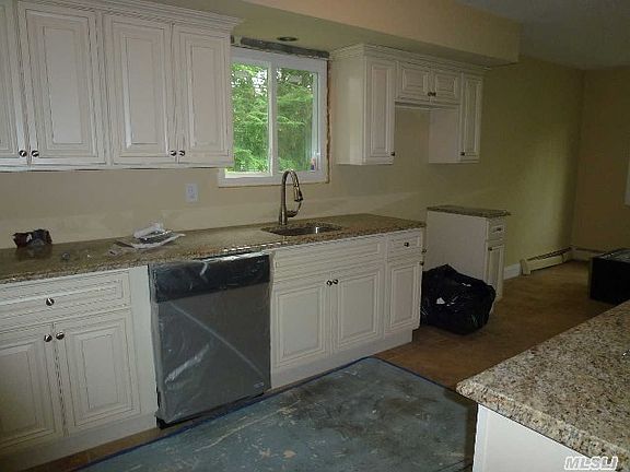 5th image of 9 Colony Ct