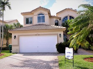 5023 Madison Lakes Cir W, Davie, FL 33328